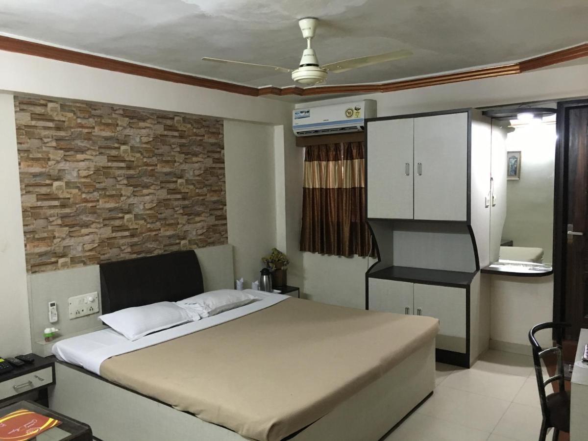 Rāipur Hotel Grand Arjun מראה חיצוני תמונה